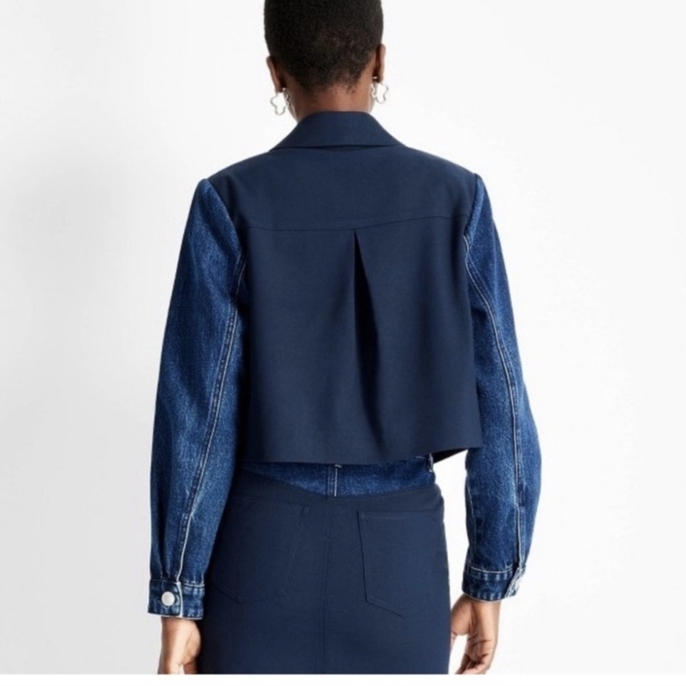 NWT Women's Contrasting Denim Cropped Blazer - Future Collective Navy Blue Med - Picture 2 of 5